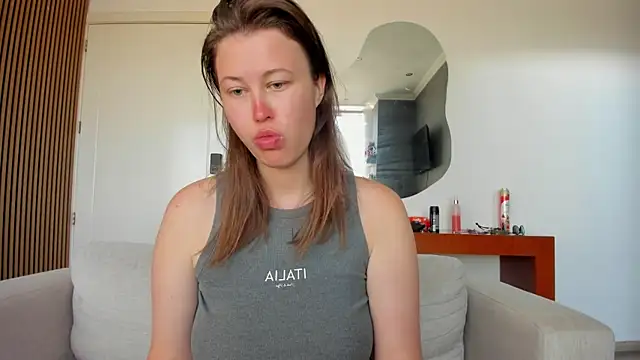 jessica tenderly online show from 12/03/25, 03:22