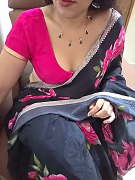 Snapshot of Roja-Telugu777 chatting on 07/11/26, 02:45 Roja-Telugu777 online show from 07/11/26, 02:45