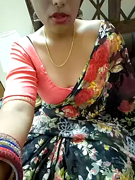 Snapshot of Roja-Telugu777 chatting on 09/18/25, 01:41 Roja-Telugu777 online show from 09/18/25, 01:41
