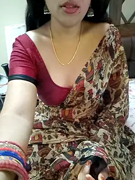 Snapshot of Roja-Telugu777 chatting on 10/10/25, 04:19 Roja-Telugu777 online show from 10/10/25, 04:19