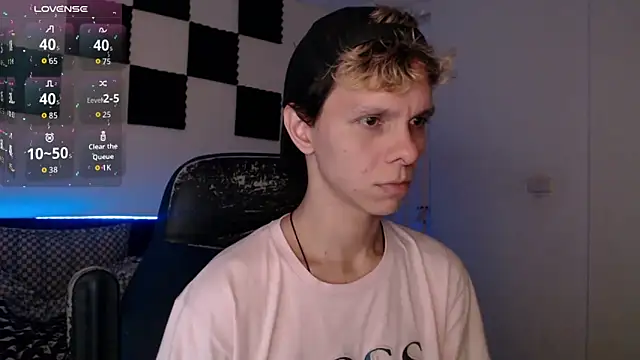 bryamado69 online show from 10/22/25, 01:49