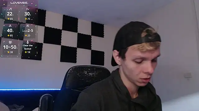 bryamado69 online show from 10/11/25, 12:39