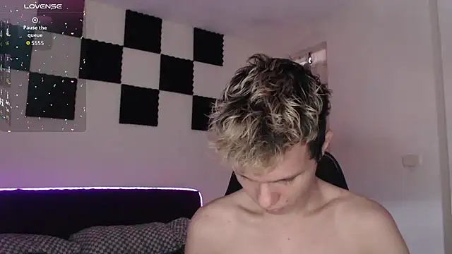 bryamado69 online show from 09/27/25, 03:40