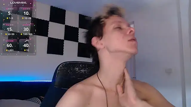 bryamado69 online show from 10/24/25, 02:49