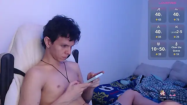 Snapshot of bryamado69 chatting on 04/28/26, 03:00 bryamado69 online show from 04/28/26, 03:00