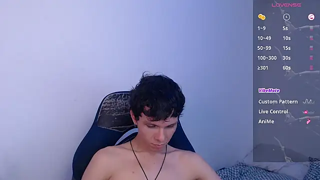 Snapshot of bryamado69 chatting on 05/15/26, 08:18 bryamado69 online show from 05/15/26, 08:18