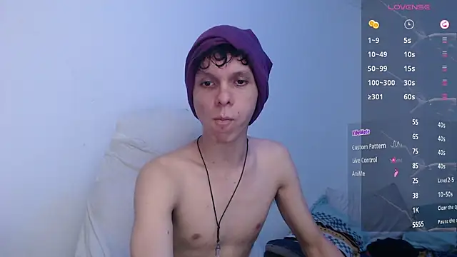 Snapshot of bryamado69 chatting on 05/28/26, 04:09 bryamado69 online show from 05/28/26, 04:09