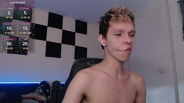 bryamado69 online show from 10/10/25, 02:18