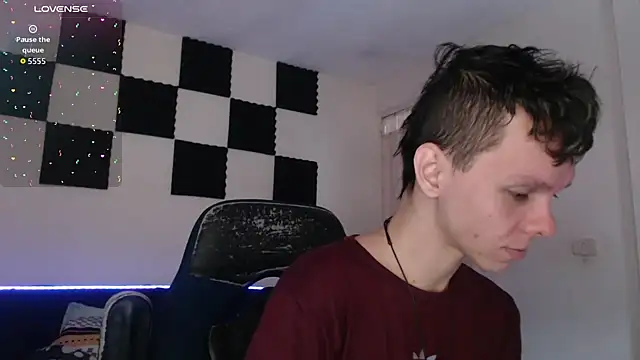 bryamado69 online show from 11/15/25, 01:15