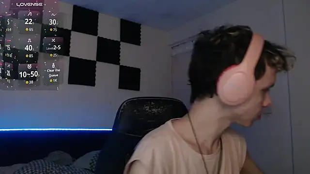 bryamado69 online show from 10/15/25, 03:49