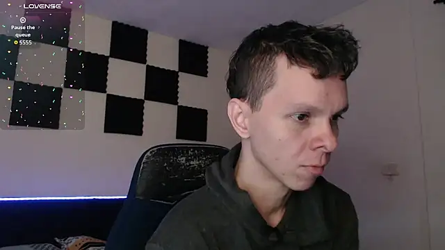 bryamado69 online show from 11/11/25, 11:27