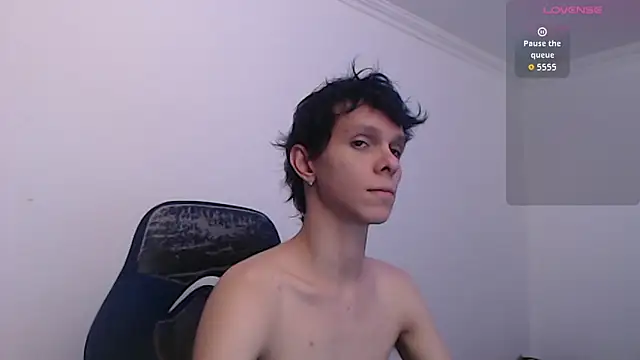 Snapshot of bryamado69 chatting on 05/06/26, 05:28 bryamado69 online show from 05/06/26, 05:28