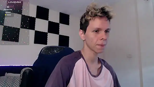 bryamado69 online show from 09/25/25, 02:34