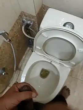 Snapshot of Gururonny07 chatting on 09/18/25, 06:22 Gururonny07 online show from 09/18/25, 06:22