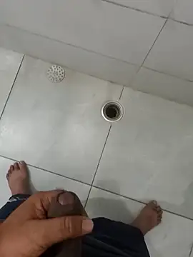 Snapshot of Gururonny07 chatting on 09/09/25, 12:36 Gururonny07 online show from 09/09/25, 12:36