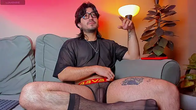 Ackerman Eren  online show from 09/19/25, 10:08