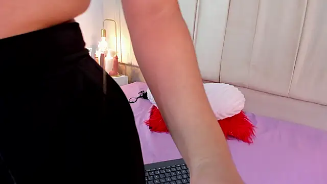 sarita rouzze online show from 02/14/26, 08:36