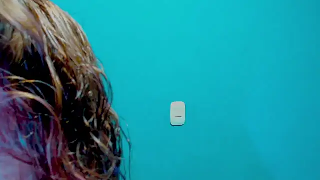 Snapshot of zoe_jones3 chatting on 02/14/25, 11:20 zoe jones3 online show from 02/14/25, 11:20