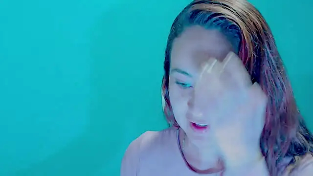 Snapshot of zoe_jones3 chatting on 01/21/25, 10:51 zoe jones3 online show from 01/21/25, 10:51