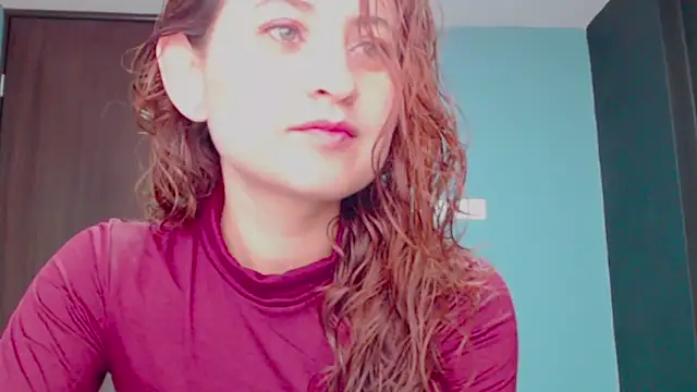 Snapshot of zoe_jones3 chatting on 02/11/25, 02:24 zoe jones3 online show from 02/11/25, 02:24