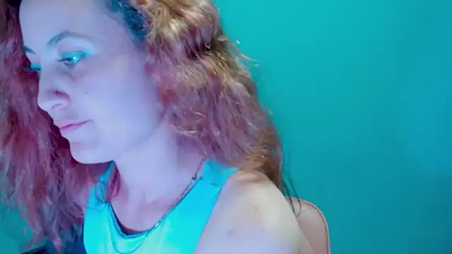 Snapshot of zoe_jones3 chatting on 01/31/25, 02:15 zoe jones3 online show from 01/31/25, 02:15