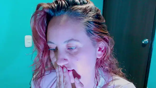 Snapshot of zoe_jones3 chatting on 01/28/25, 12:26 zoe jones3 online show from 01/28/25, 12:26