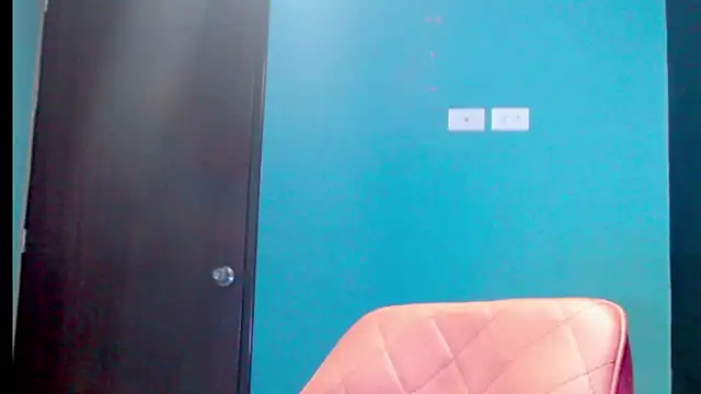 Snapshot of zoe_jones3 chatting on 03/11/25, 01:26 zoe jones3 online show from 03/11/25, 01:26