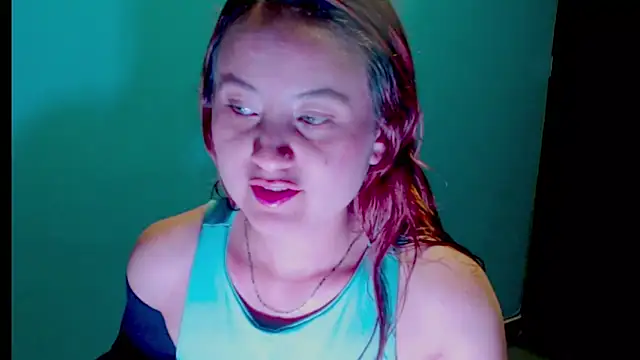 Snapshot of zoe_jones3 chatting on 03/04/25, 11:11 zoe jones3 online show from 03/04/25, 11:11