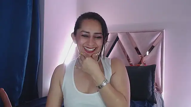 Snapshot of Andrea_Sexx_ chatting on 01/21/25, 12:57 Andrea Sexx online show from 01/21/25, 12:57