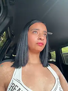 Laura fernandezII online show from 02/05/26, 03:19