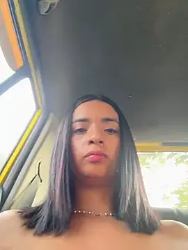 Laura fernandezII online show from 02/11/26, 12:27