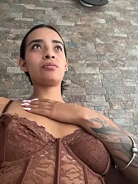 Laura fernandezII online show from 02/16/26, 08:29