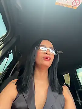 Laura fernandezII online show from 05/07/26, 05:38