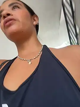 Laura fernandezII online show from 04/10/26, 07:32