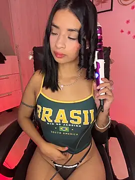 Laura fernandezII online show from 05/28/26, 02:08