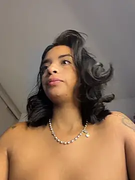 Laura fernandezII online show from 04/03/26, 10:27