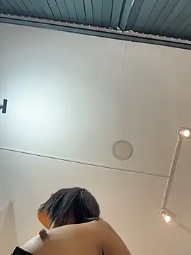 Laura fernandezII online show from 02/21/26, 01:13