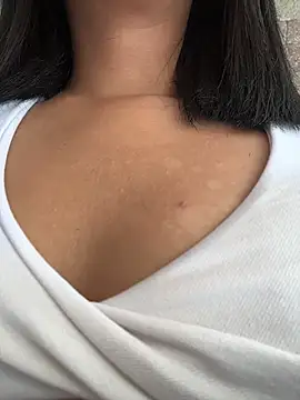 Laura fernandezII online show from 02/22/26, 01:35