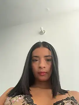 Laura fernandezII online show from 02/28/26, 02:50