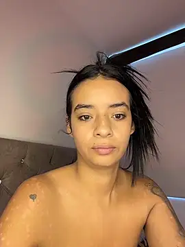 Laura fernandezII online show from 12/05/25, 09:01