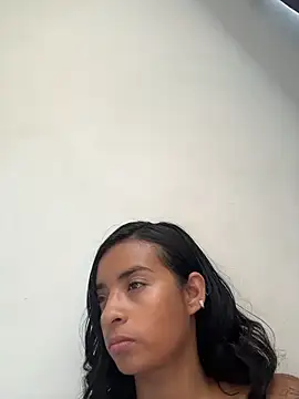 Laura fernandezII online show from 03/08/26, 09:29