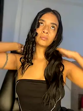 Laura fernandezII online show from 10/16/25, 05:21