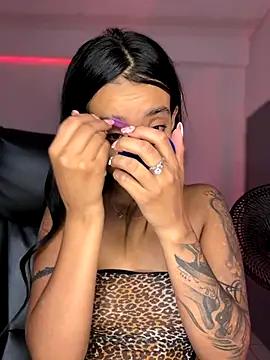 Laura fernandezII online show from 10/02/25, 09:29