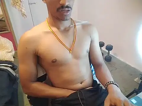 Snapshot of vicky0805 chatting on 10/31/25, 08:22 vicky0805 online show from 10/31/25, 08:22