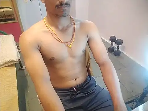 Snapshot of vicky0805 chatting on 09/14/25, 07:53 vicky0805 online show from 09/14/25, 07:53