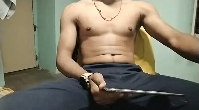 Snapshot of vicky0805 chatting on 01/12/25, 04:08 vicky0805 online show from 01/12/25, 04:08