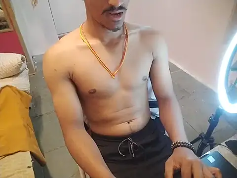 Snapshot of vicky0805 chatting on 10/15/25, 08:11 vicky0805 online show from 10/15/25, 08:11