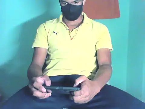 Snapshot of vicky0805 chatting on 12/06/24, 10:10 vicky0805 online show from 12/06/24, 10:10