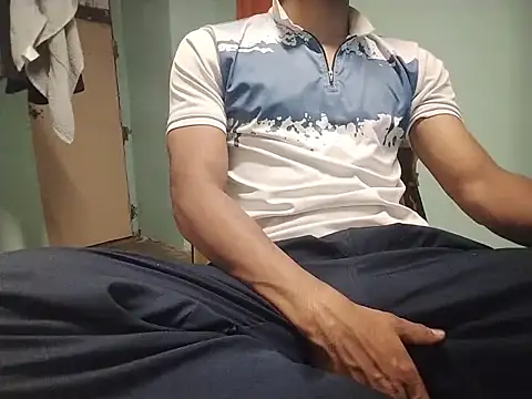 Snapshot of vicky0805 chatting on 01/21/25, 04:05 vicky0805 online show from 01/21/25, 04:05