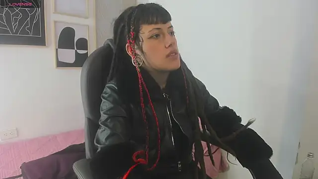 Snapshot of _sharlotte777 chatting on 02/23/26, 03:34 sharlotte777 online show from 02/23/26, 03:34